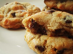 alton brown's "the chewy" chocolate chip cookie - 39