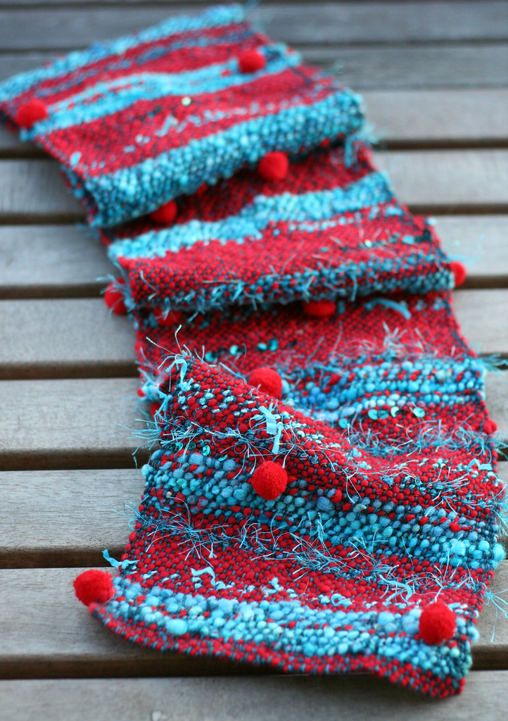 Woven scarf of handspun yarn