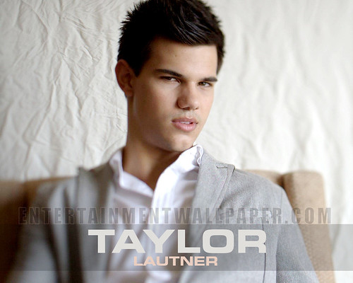 taylor lautner wallpaper. Taylor Lautner wallpaper