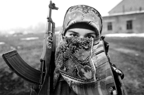 chechen-woman-fighter