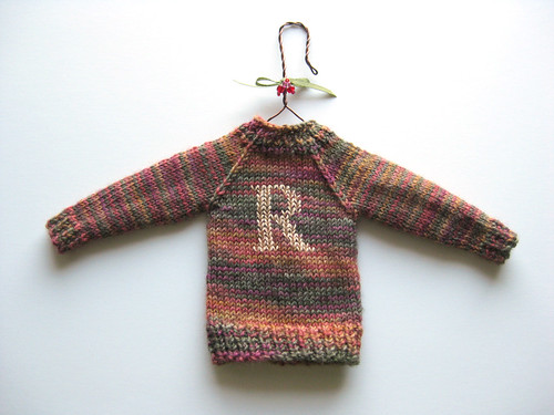 MiniSweater03