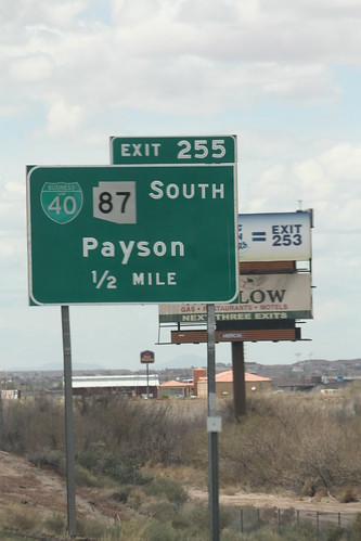 Button copy guide sign - I-40 West Exit 255