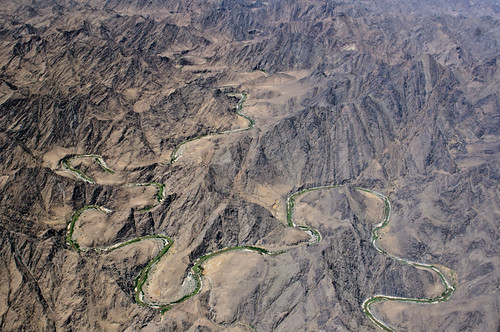 フリー写真素材|自然・風景|山|岩山|川・河川|アフガニスタン・イスラム共和国|