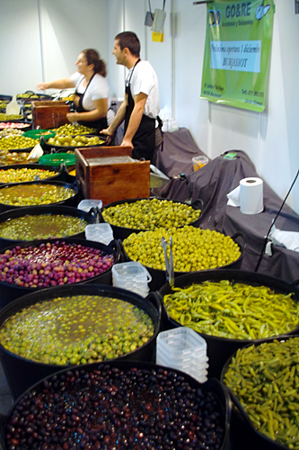 selling-olives