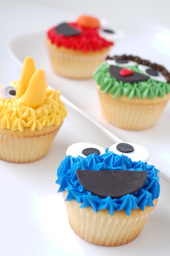 A Baby Shower - Sesame Street cupcakes
