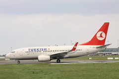 Turkish Airlines Boeing 737-700 TC-JKK