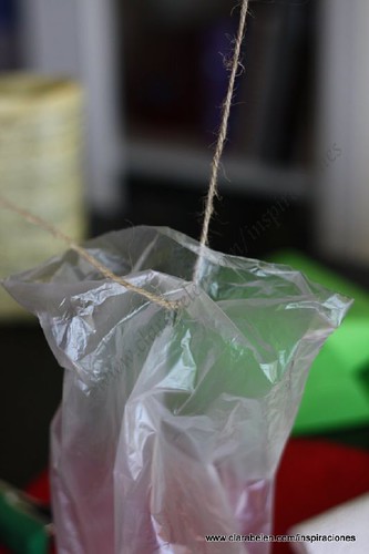 Manualidades: Lámparas o farolillos de leds con bolsas de plástico y servilletas de papel