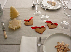 christmas table setting by the style files