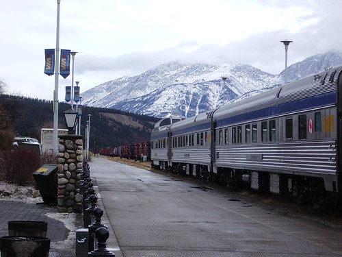Nov2009 Train at Jasper