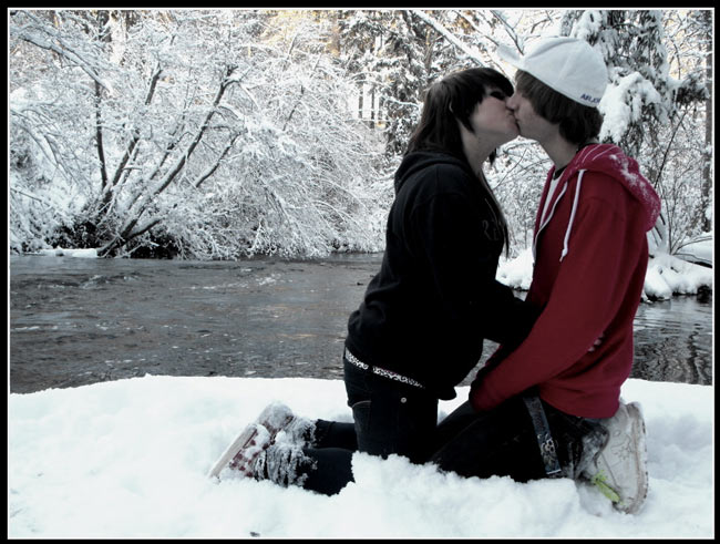 Kissing My Snow Man - by Presspanic