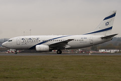 4X-EKE - 29961 - El Al Israel Airlines - Boeing 737-758 - Luton - 091111 - Steven Gray - IMG_4450