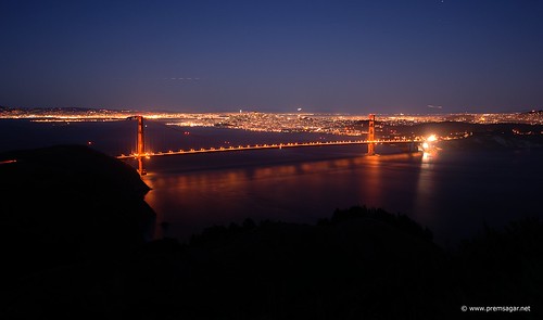 Golden Gate in twilight