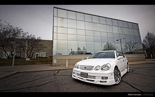 White Lexus GS300 VIP