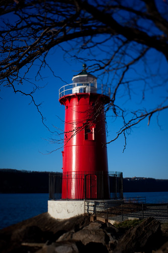 NYC:Uptown: The little lighthouse that could