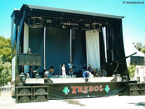 Orquesta Trébol - 2004 -Palco en Paiosaco (A Laracha)