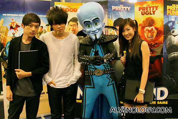 Elson and friends, dressed up as characters from the manga, Deathnote