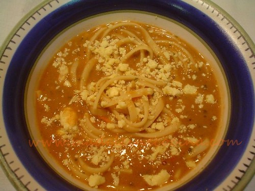 Sopa de frijol con pasta