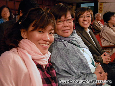 Rachel with her mom and sis, enjoying the performances