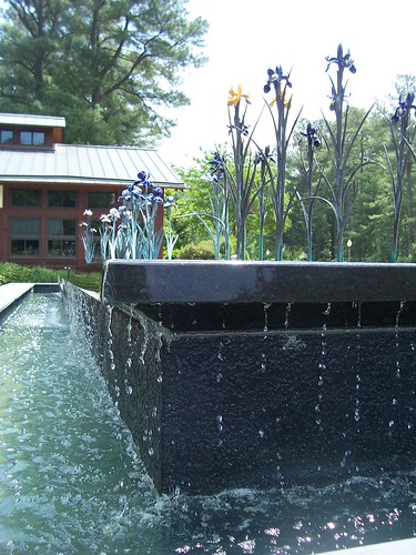 Entry fountain
