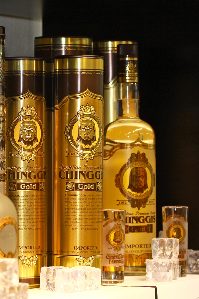 : Russen-Shop in Aarau: Try Medvedya, Chinggis-Wodka Degustation 02