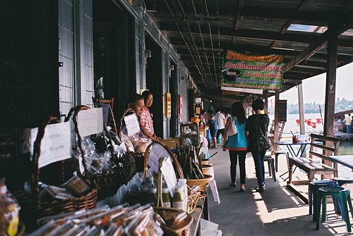 Bangnokkwaek 100 yrs Market.