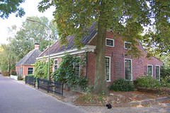 voormalige woningen van de fam Wijchman en Oosting
