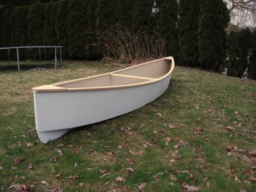 Disposable” Canoeing – building a canoe in a few hours.