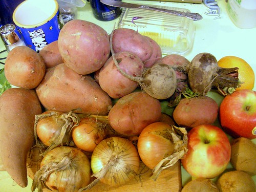 Potatoes, Yams, onions, beets, apples, oranges, kiwis