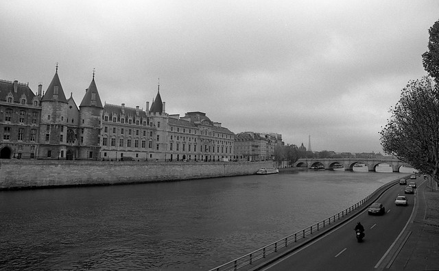 Seine River & La Conciergerie