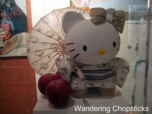 Royal T (Three Apples - An Exhibition Celebrating 35 Years of Hello Kitty and In Bed Together - Art & Bites from Ludo Lefebvre) - Culver City 21