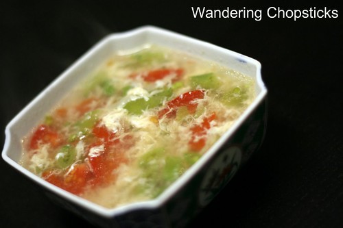 Sup Ca Chua Dau Xanh (Vietnamese Green Bean and Tomato Egg Drop Soup) 3