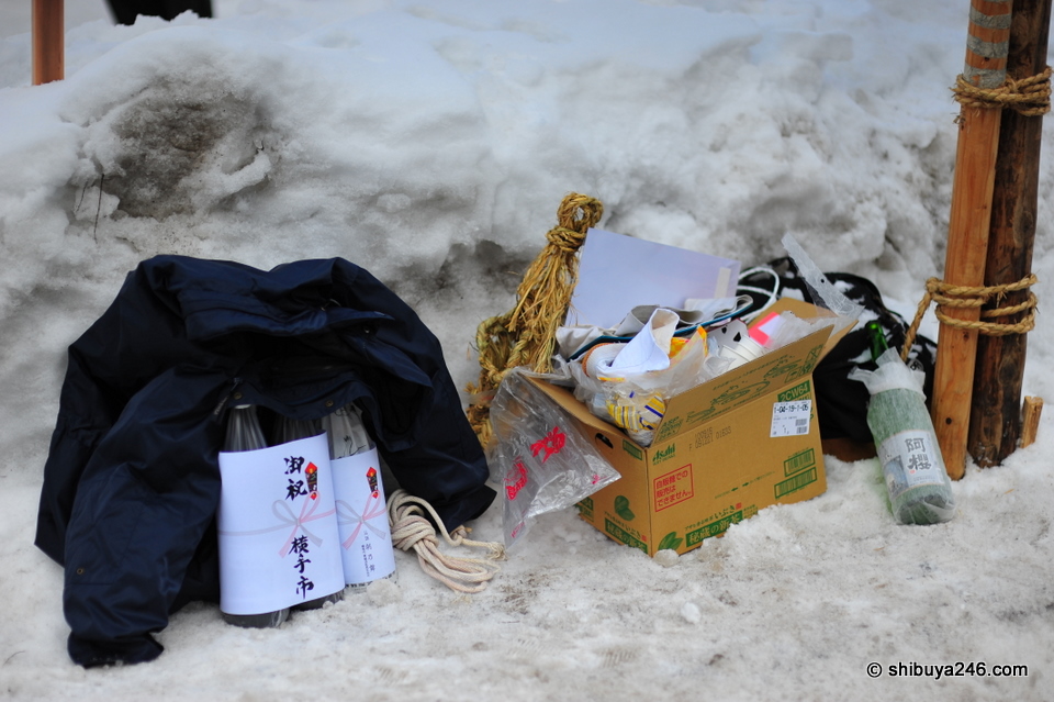 Memories of the Bonden Festival, Sake, snow shoes and some litter.