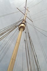 Queen Mary's mast