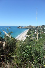 hiking towards Cathedral Cove