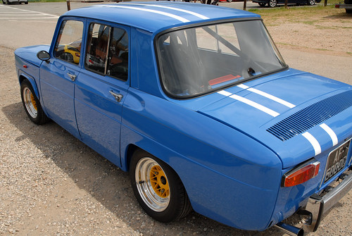 RENAULT 8 GORDINI CIRCUIT LE LUC 83340 by guillaumeseverin