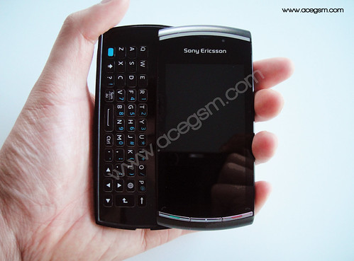 sony ericsson vivaz pro black. Buy Sony Ericsson Vivaz Pro U8
