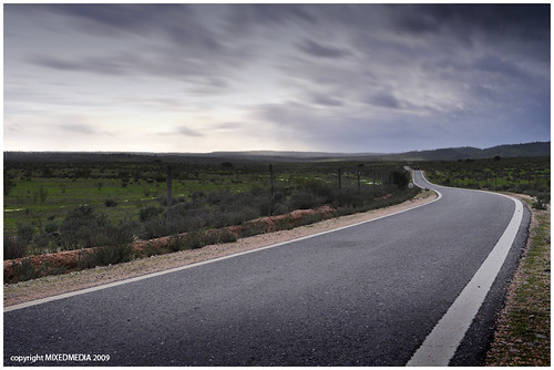 The road linking Segura to Rosmaninhal