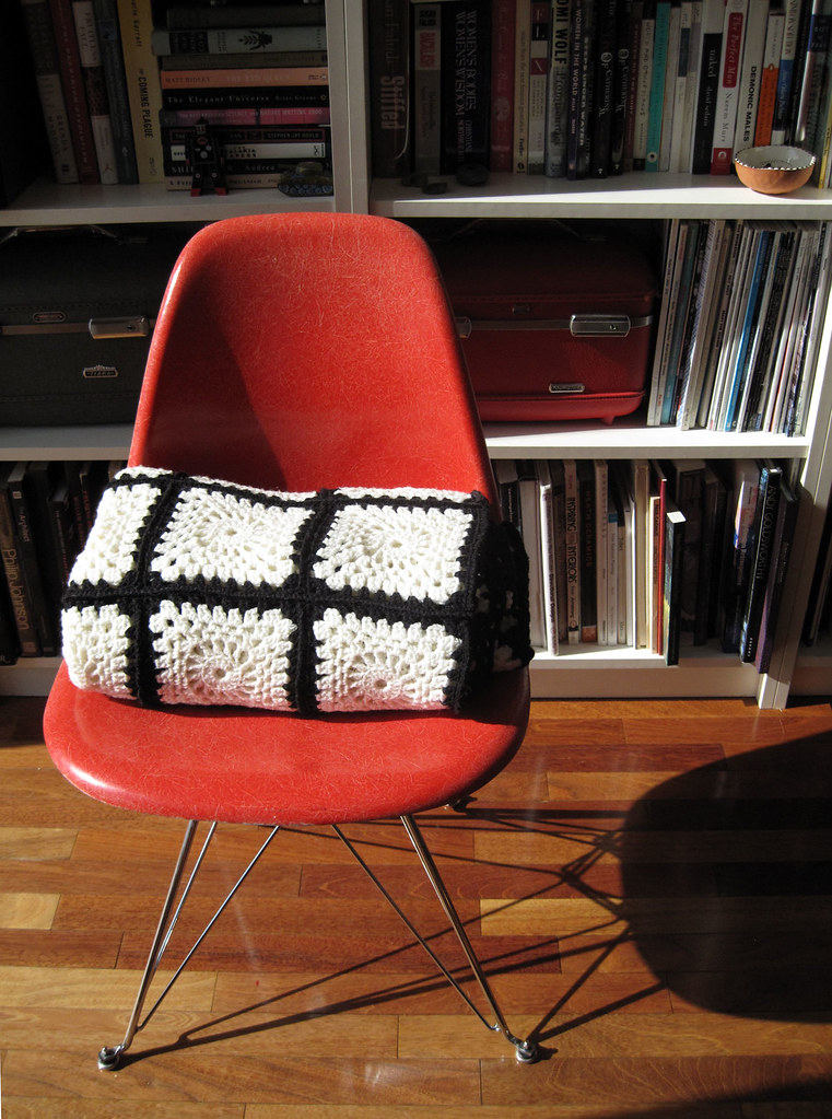 thrifted:  crochet blanket