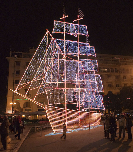 Christmas Ship, Aristotelou