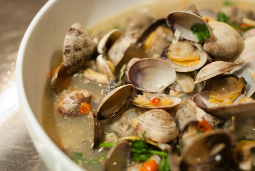 Garlic and Chilli Clams with Thousand Year Egg and Cilantro 油鹽水蜆湯+芙蓉蛋