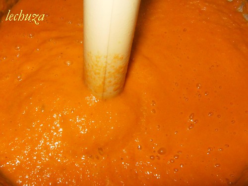 Albóndigas de coles-triturar salsa