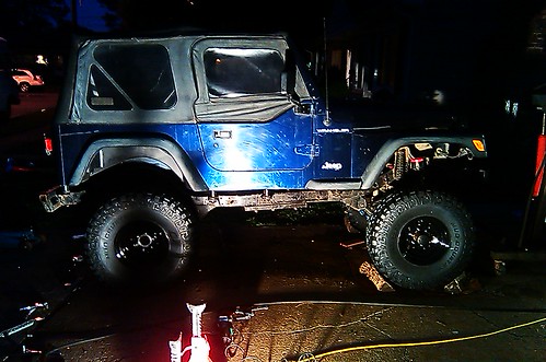 35x12.5 mud countrys jeep