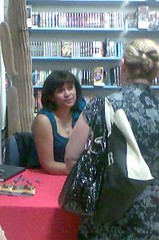 Nalini Singh signing at Galaxy Bookshop (14/1/2010)