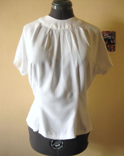 Spring 1953 project: jewelry-necked blouse