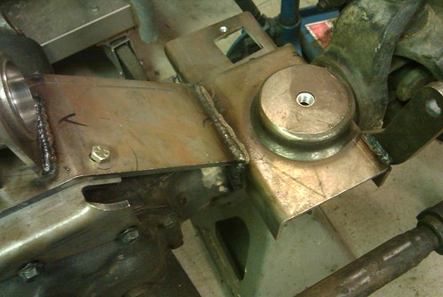 Dana 44 Front axle with finish welded bracket kit installed
