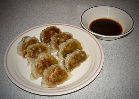gyoza finished dipping sauce serving