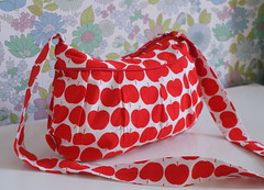 Buttercup Bag with zipper