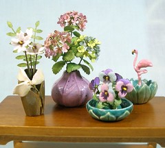 Dollhouse Miniature vases and flowers