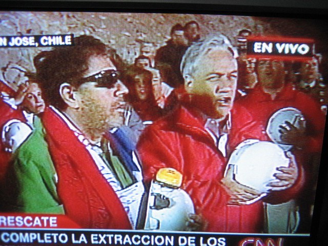 Foto rescate Luis Urzúa Piñera cantando