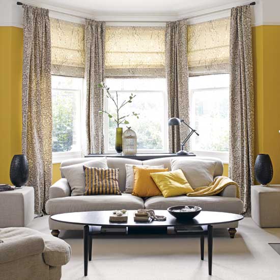 Grey_and_yellow_living_room